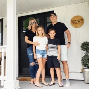 Meet your Posher, Jerra